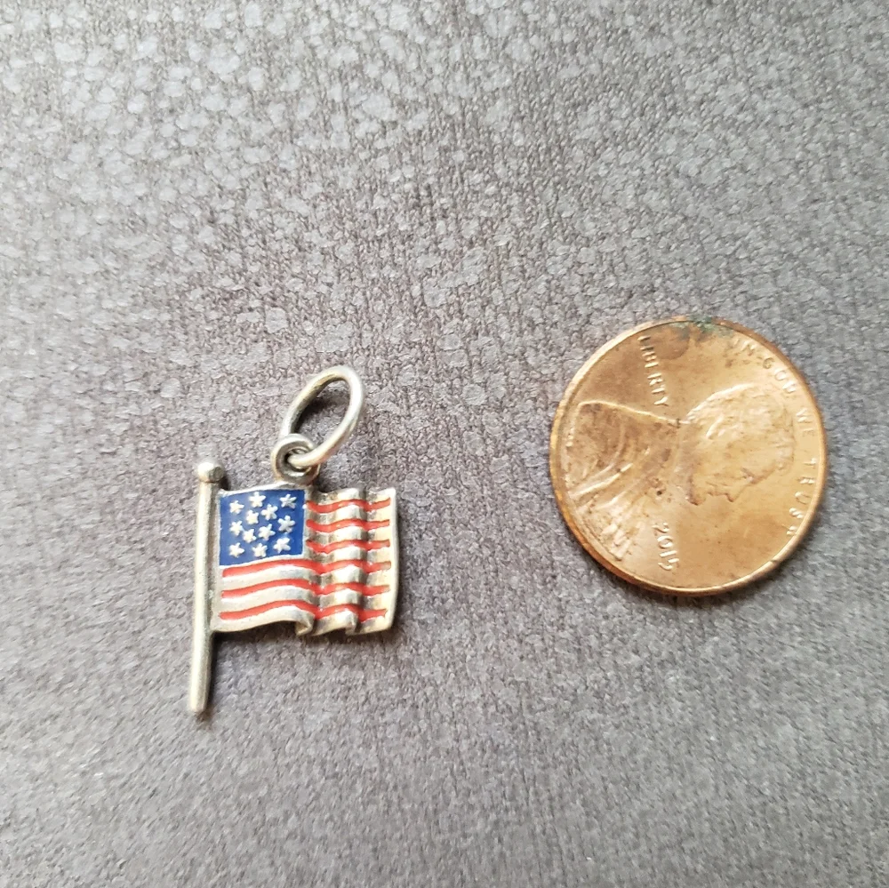 2/$9 Silver Red White Blue Waving American Flag Charm For Charm Bracelet - Picture 2 of 3